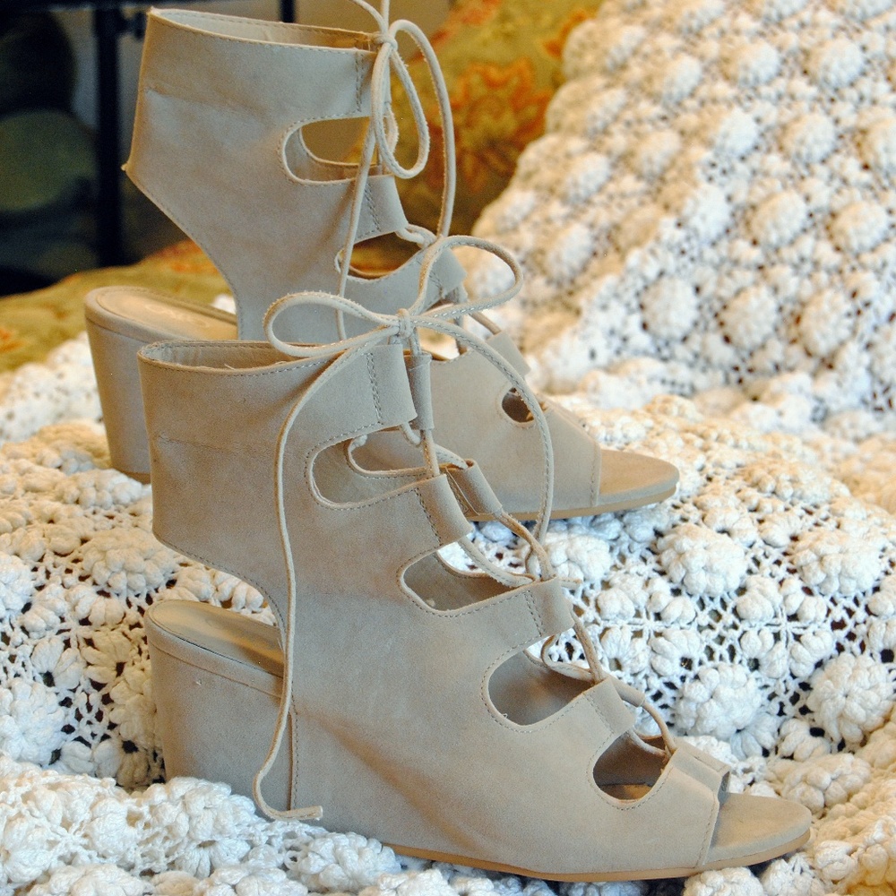 Cato SZ 10 Nude Wedge Lace Up Ankle Sandal